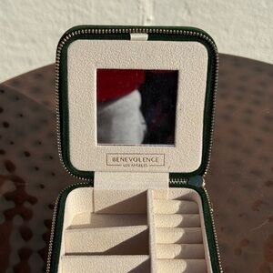 Green Jewelry Organizer